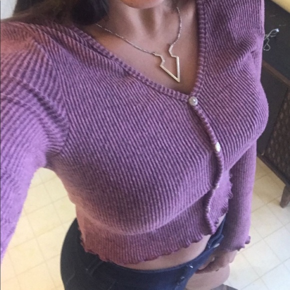 Long Sleeve Crop Top - Picture 1 of 2